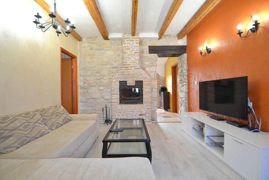 Villa Giardin Новиград Экстерьер фото