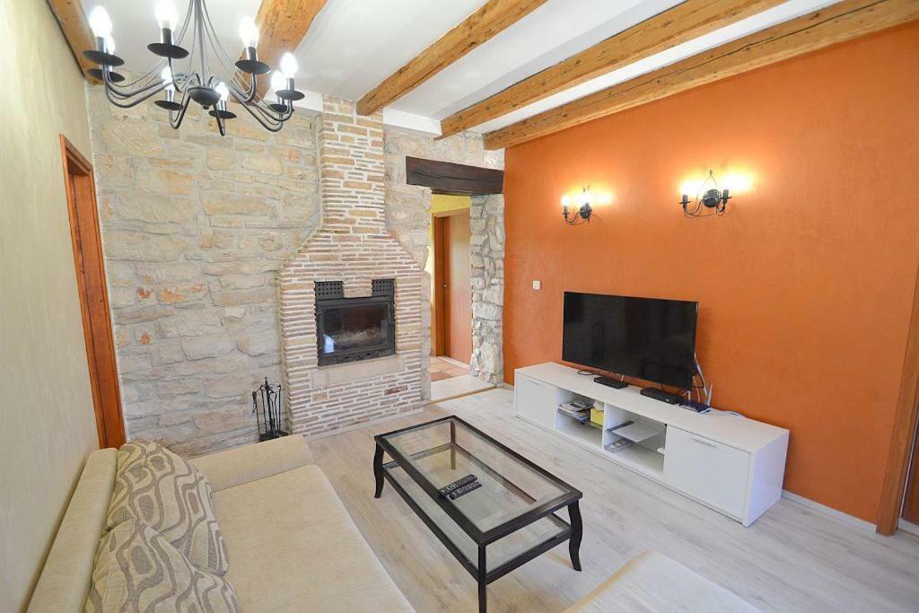 Villa Giardin Новиград Экстерьер фото